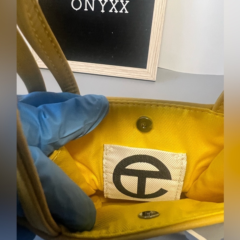Small yellow Telfar - Picture 11 of 12